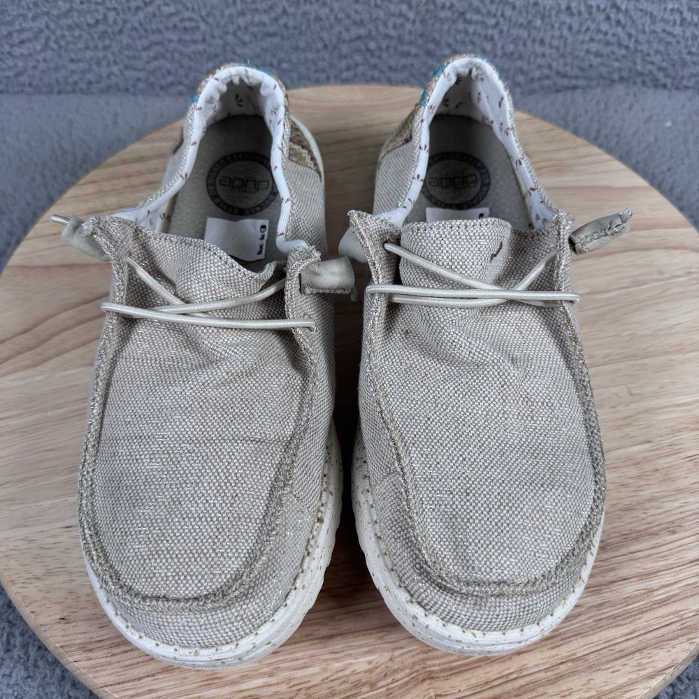 Hey Dude Wendy Womens 9 Tan Raffia Casual Shoes Slip On Comfort Southwestern - Picture 3 of 11
